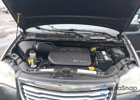 2012 Chrysler Town & Country Touring z USA, uszkodzony, nr VIN 2C4RC1BG0CR389926